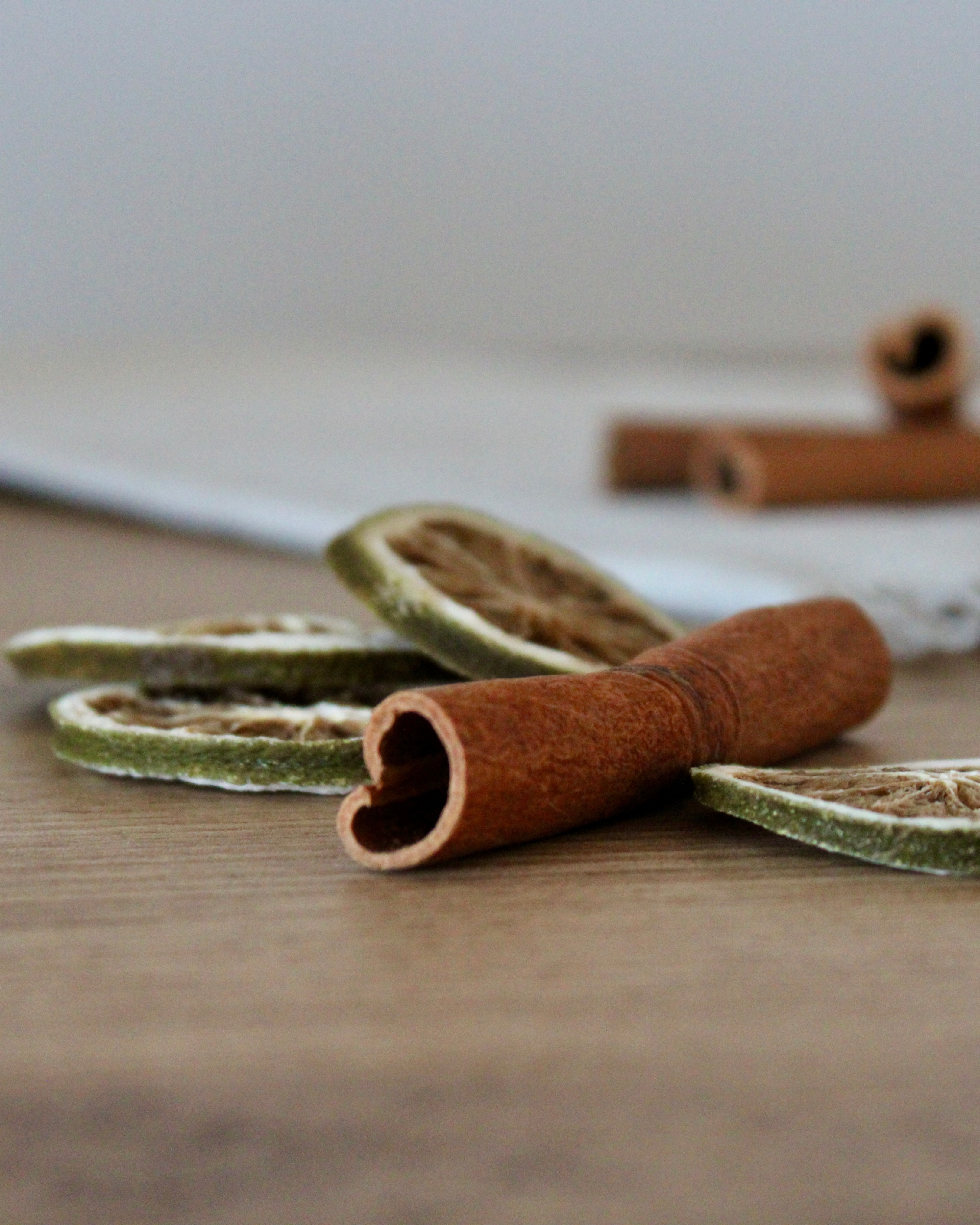 FLOS, candela botanica in cera di soia (130gr)