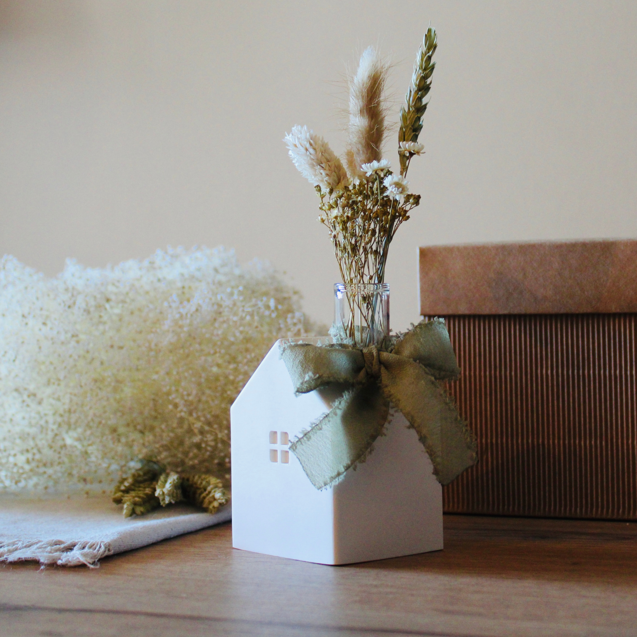 CHARME, Casetta con fiori