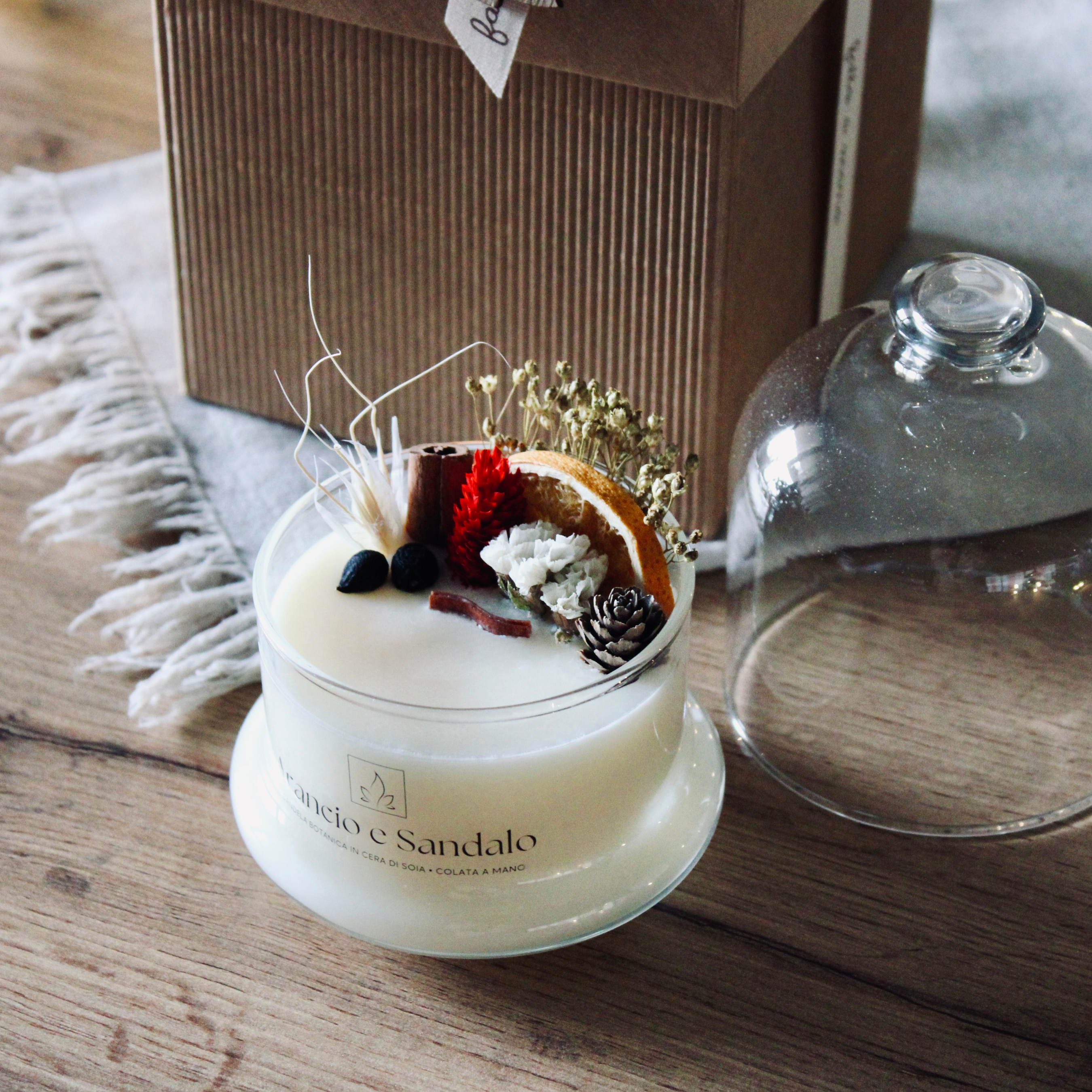 Candela Botanica in cupola di vetro