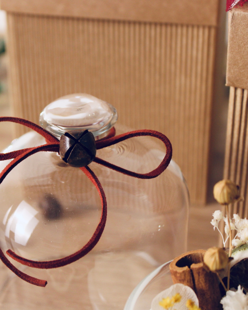 Candela Botanica in cupola di vetro