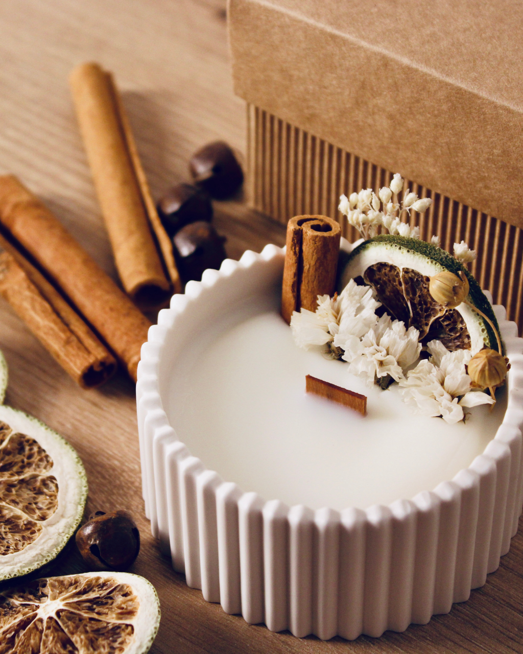 ROMANTICA, candela botanica in cera di soia (70gr)